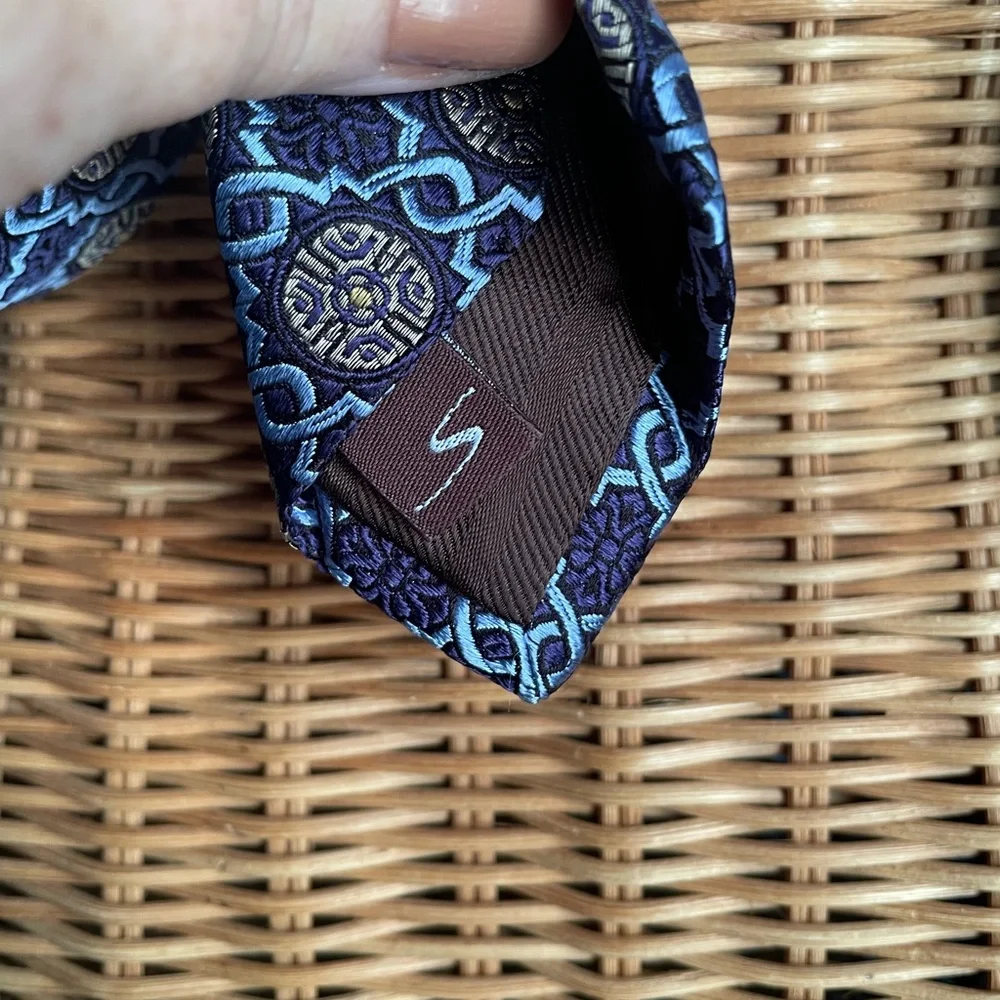 Santorelli Men’s Silk Tie. Made in Italy. Dark & Light Blue with Gold